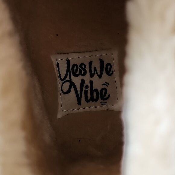 Yes We Vibe Dream catchers Boot Slippers, sz 8.5 - Picture 8 of 9